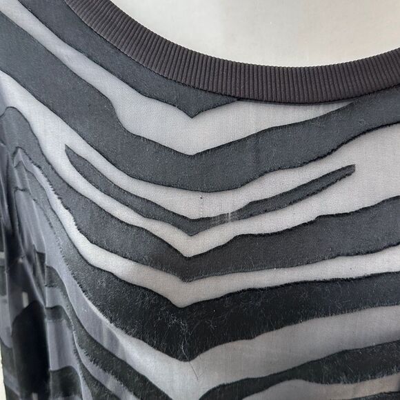 Neiman Marcus Burnout Zebra Sheer Silk Blend Long Sleeve Top Size Extra Large - Picture 9 of 9